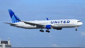 Photo of N651UA - Boeing 767-322(ER) operated by United Airlines