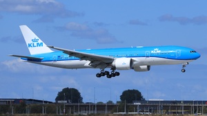 Photo of PH-BQF - Boeing 777-206(ER) operated by KLM Royal Dutch Airlines