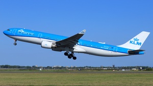 PH-AKF - Airbus A330-303
