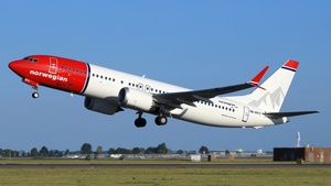 Photo of SE-RTT - Boeing 737 MAX 8 operated by Norwegian Air Sweden