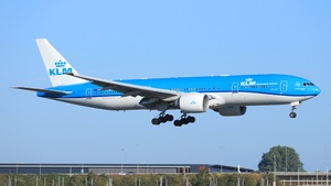 Photo of PH-BQP - Boeing 777-206(ER) operated by KLM Royal Dutch Airlines