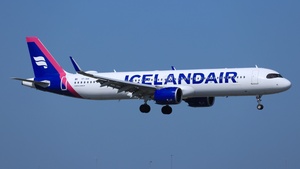 Photo of TF-IAA - Airbus A321-271NX operated by Icelandair