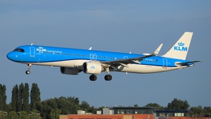 Photo of PH-AXN - Airbus A321-252NX operated by KLM Royal Dutch Airlines