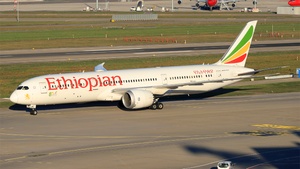 Photo of ET-AUR - Boeing 787-9 Dreamliner operated by Ethiopian Airlines