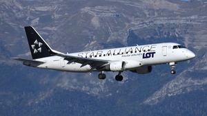 Photo of SP-LIO - Embraer ERJ-175LR operated by LOT Polish Airlines