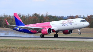 Photo of HA-LNA - Airbus A321-271NX operated by Wizz Air