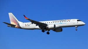 Photo of D-AZFA - Embraer ERJ-190LR operated by KLM Cityhopper (opb German Airways)