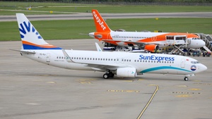 Photo of TC-TLI - Boeing 737-8FZ operated by SunExpress (opb Tailwind Airlines)