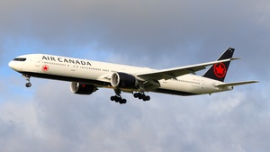 Photo of C-FIUL - Boeing 777-333(ER) operated by Air Canada