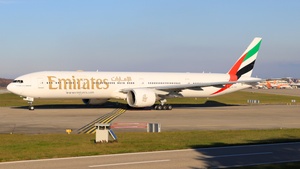 Photo of A6-EQK - Boeing 777-31H(ER) operated by Emirates