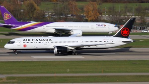 Photo of C-FVLQ - Boeing 787-9 Dreamliner operated by Air Canada