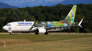 Photo of TC-SPY - Boeing 737-8EH operated by SunExpress