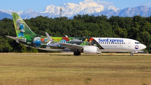 Photo of TC-SPY - Boeing 737-8EH operated by SunExpress