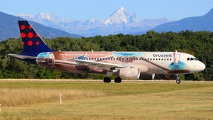 Photo of OO-SNM - Airbus A320-214 operated by Brussels Airlines