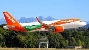 Photo of G-UZLF - Airbus A320-251N operated by easyJet