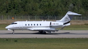 Photo of OE-HGG - Bombardier Challenger 350 operated by Glock Aviation