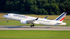 Photo of F-HPND - Airbus A220-300 operated by Air France