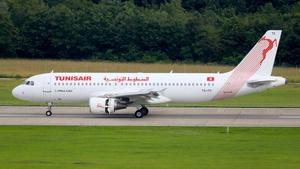 Photo of TS-ITC - Airbus A320-214 operated by Tunisair