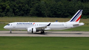 Photo of F-HZUJ - Airbus A220-300 operated by Air France