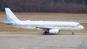 Photo of A7-MBK - Airbus A320-232(CJ) Prestige operated by Qatar Amiri Flight