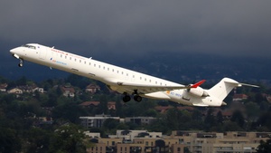 Photo of EC-MOX - Bombardier CRJ-1000 operated by Iberia Regional (opb Air Nostrum)