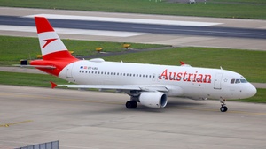 Photo of OE-LBU - Airbus A320-214 operated by Austrian Airlines