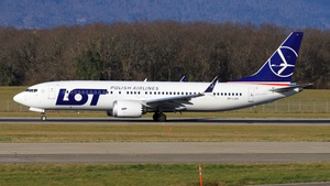 Photo of SP-LVH - Boeing 737 MAX 8 operated by LOT Polish Airlines