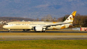 Photo of A6-BLA - Boeing 787-9 Dreamliner operated by Etihad Airways