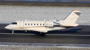 Photo of OE-LUA - Bombardier Challenger 650 operated by Premium Jet