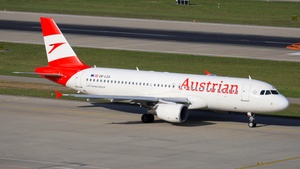 Photo of OE-LZA - Airbus A320-214 operated by Austrian Airlines