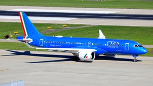 Photo of EI-HHJ - Airbus A220-300 operated by ITA Airways