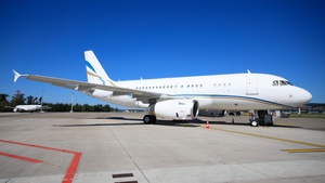 Photo with serial 4583 - Airbus A319-133(CJ)