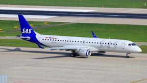 Photo of SE-RSU - Embraer ERJ-195LR operated by SAS Link