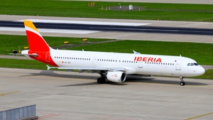 Photo of EC-JEJ - Airbus A321-213 operated by Iberia