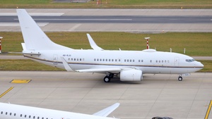 Photo of A6-RJU - Boeing 737-77W(BBJ) operated by Royal Jet