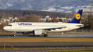 Photo of D-AIZF - Airbus A320-214 operated by Lufthansa