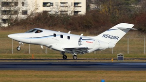 Photo of N542MR - Honda HA-420 HondaJet Elite operated by Clay Lacy Aviation