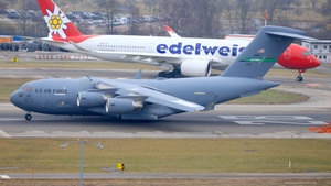Photo of 02-1111 - Boeing C-17A Globemaster III operated by US Air Force