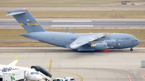Photo with serial 50214 - Boeing C-17A Globemaster III