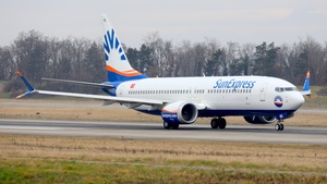 Photo of TC-SML - Boeing 737 MAX 8 operated by SunExpress