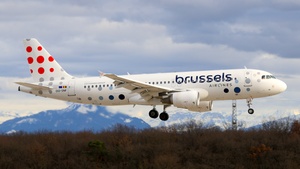 Photo of OO-SNF - Airbus A320-214 operated by Brussels Airlines