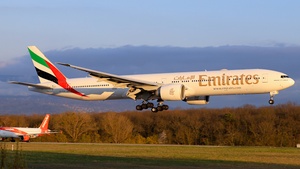 Photo of A6-EQL - Boeing 777-31H(ER) operated by Emirates