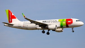 Photo of CS-TNV - Airbus A320-214 operated by TAP Air Portugal