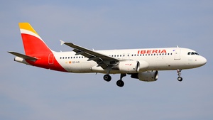 Photo of EC-ILS - Airbus A320-214 operated by Iberia
