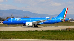 Photo of EI-HHV - Airbus A220-300 operated by ITA Airways