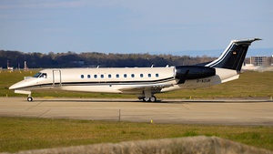 Photo of D-AZUR - Embraer Legacy 650 operated by VistaJet Germany