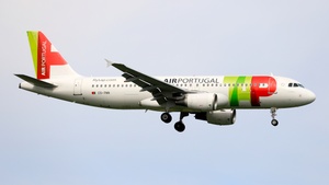 Photo of CS-TNN - Airbus A320-214 operated by TAP Air Portugal