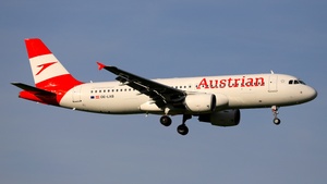Photo of OE-LXB - Airbus A320-216 operated by Austrian Airlines