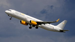 Photo of EC-MGZ - Airbus A321-231 operated by Vueling