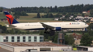 Photo of N839MH - Boeing 767-432(ER) operated by Delta Air Lines